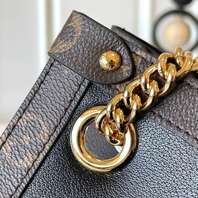 LV Bags 2411YA0180 0813